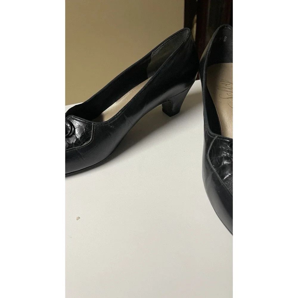 Selby ComfortFlex Black Leather Low Heel Pumps Bow Accent Women's Size 9.5B‎